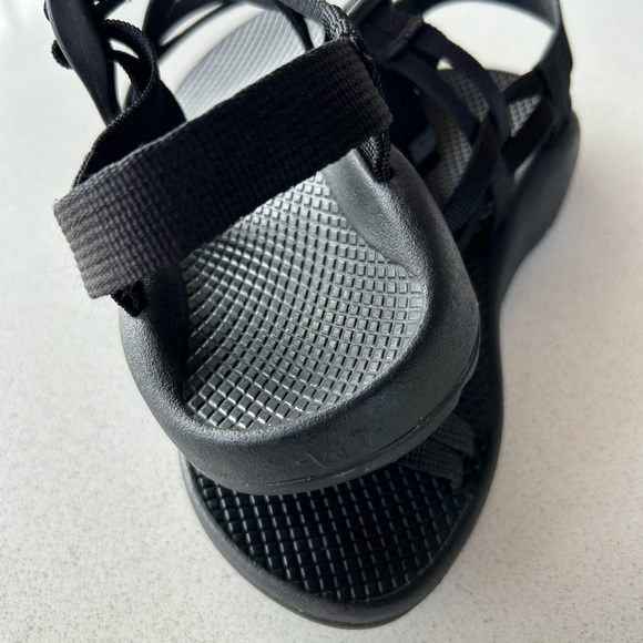 NWOT Women’s Black Chaco Sandals Size 7 - Picture 6 of 7